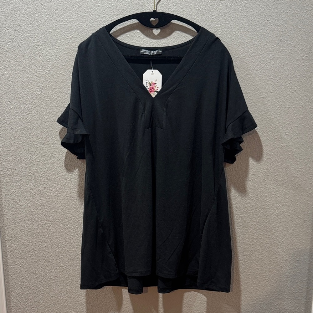 🖤✨ NWT Shop Basic Elegant Black Women’s Top – Size M ✨🖤